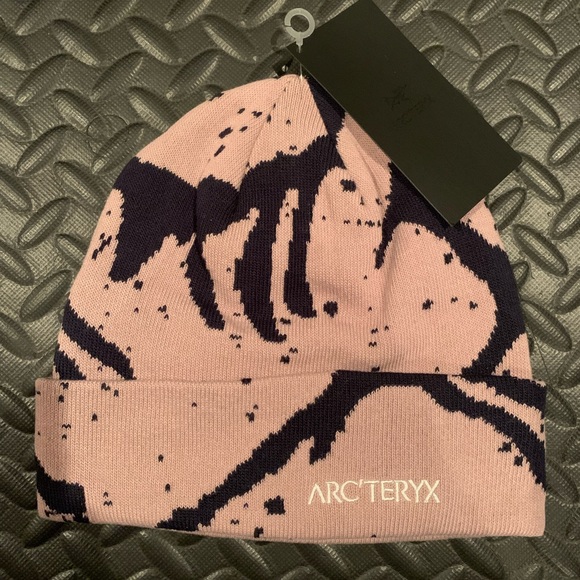 Brand New Arc’Teryx Grotto Toque - Picture 1 of 3